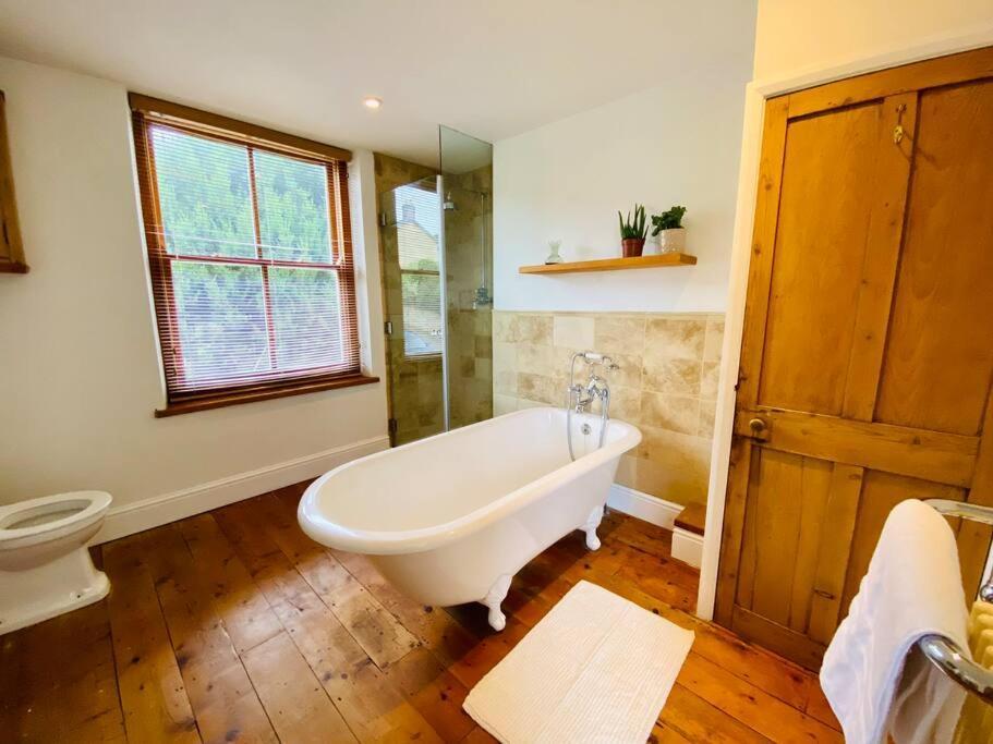 Cotswold Home Over 4 Floors - Perfect For Families Friends Contractors Chipping Norton Eksteriør bilde